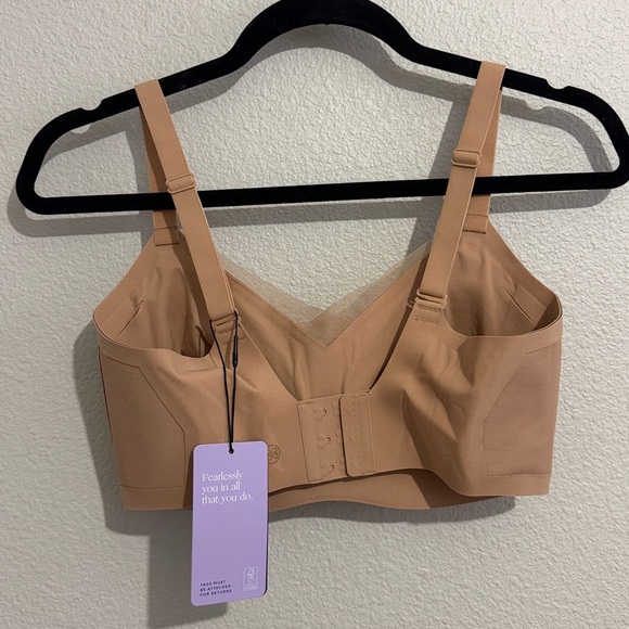Honeylove Liftwear Crossover Bra Sand Color Wireless - Picture 4 of 5